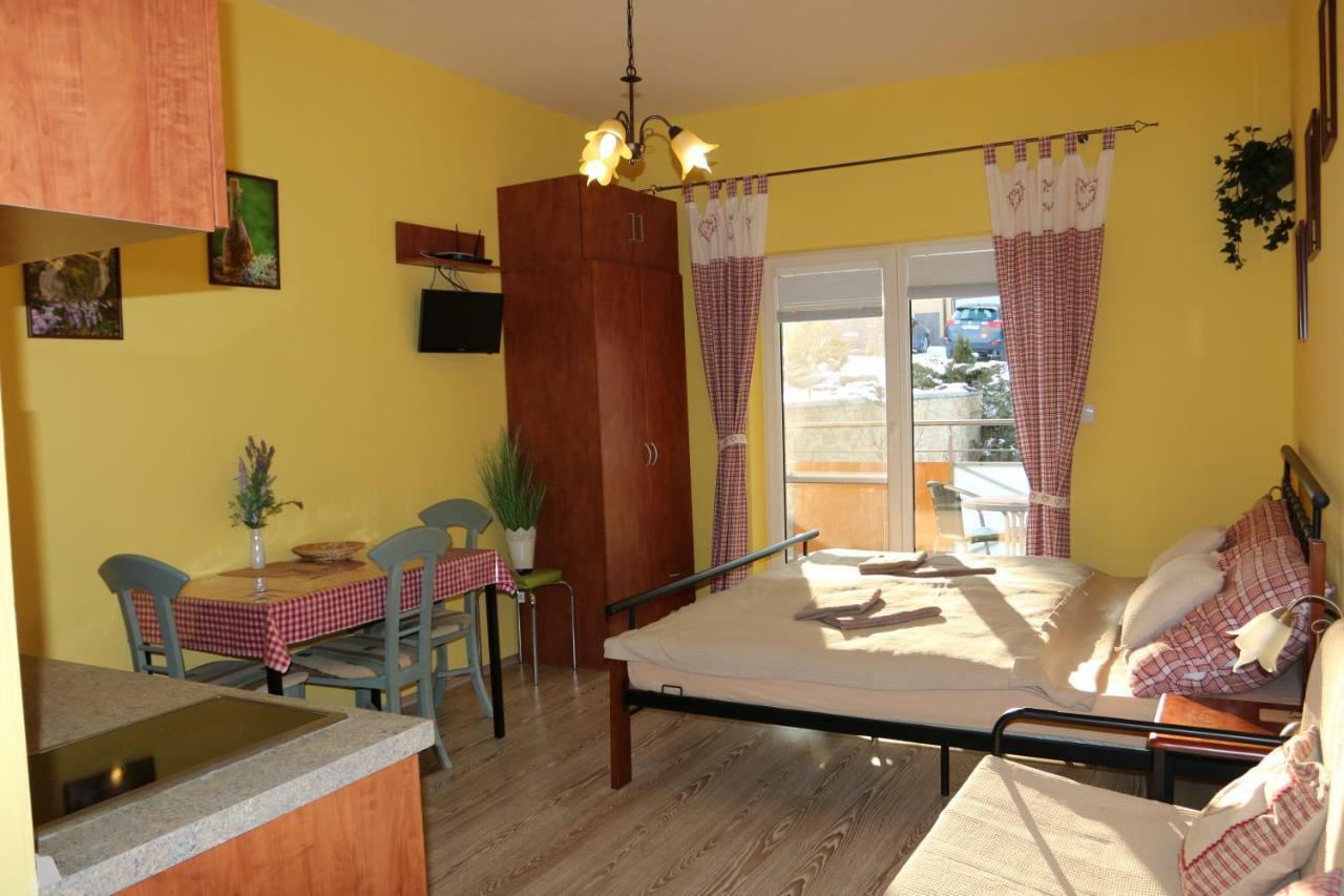 Apartman Beta Podhajska Exterior photo